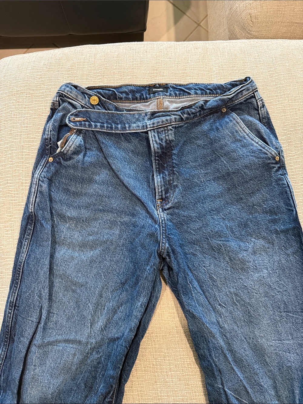 Express Relaxed-Fit Blue Denim Jeans